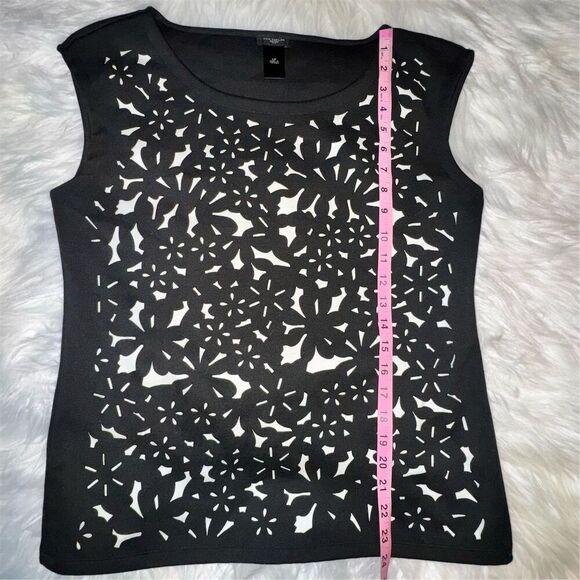 Ann Taylor Petites Floral Laser/Cut Out Sleeveless Blouse Black Size LP Office - Picture 9 of 9